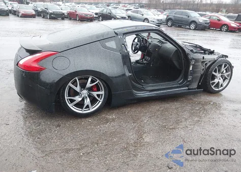 2014 Nissan 370Z z USA, uszkodzony, nr VIN JN1AZ4EH8EM637124